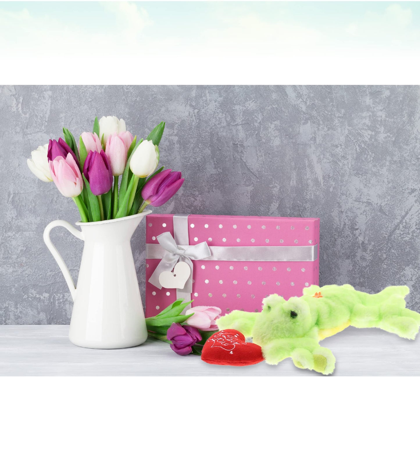 DolliBu I Love You Green Gecko Lizard Plush - Cute Stuffed Animal with Heart and with Name Personalization for Valentines, Anniversary, Romantic Date, Gift - 13.5 Inches