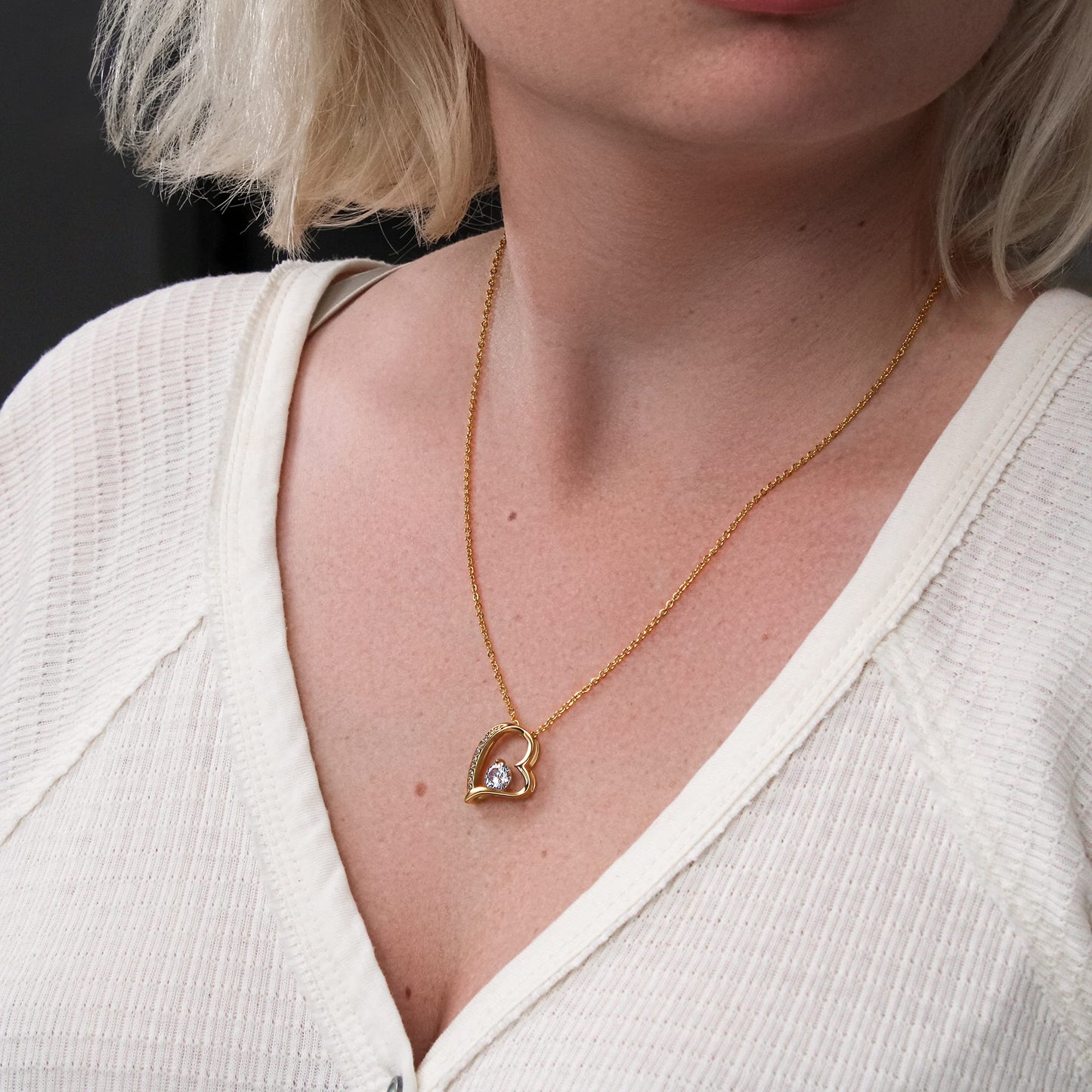 Momavo Jewelry To My Wife - the best thing that ever happened to me ,Forever Love Necklace , Gift For Wife, Gift for her ,Gifts For Wife Romantic, Christmas Birthday Gift, Valentine Gift (Standard Box, 18k Yellow Gold Finish)